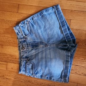 AE Curvy Mom Shorts